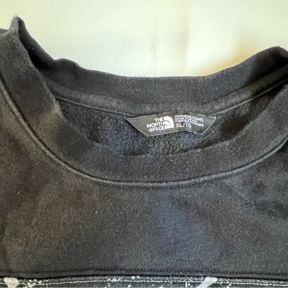 The North Face Black and Gray Splatter Sweatshirt - Picture 2 of 4